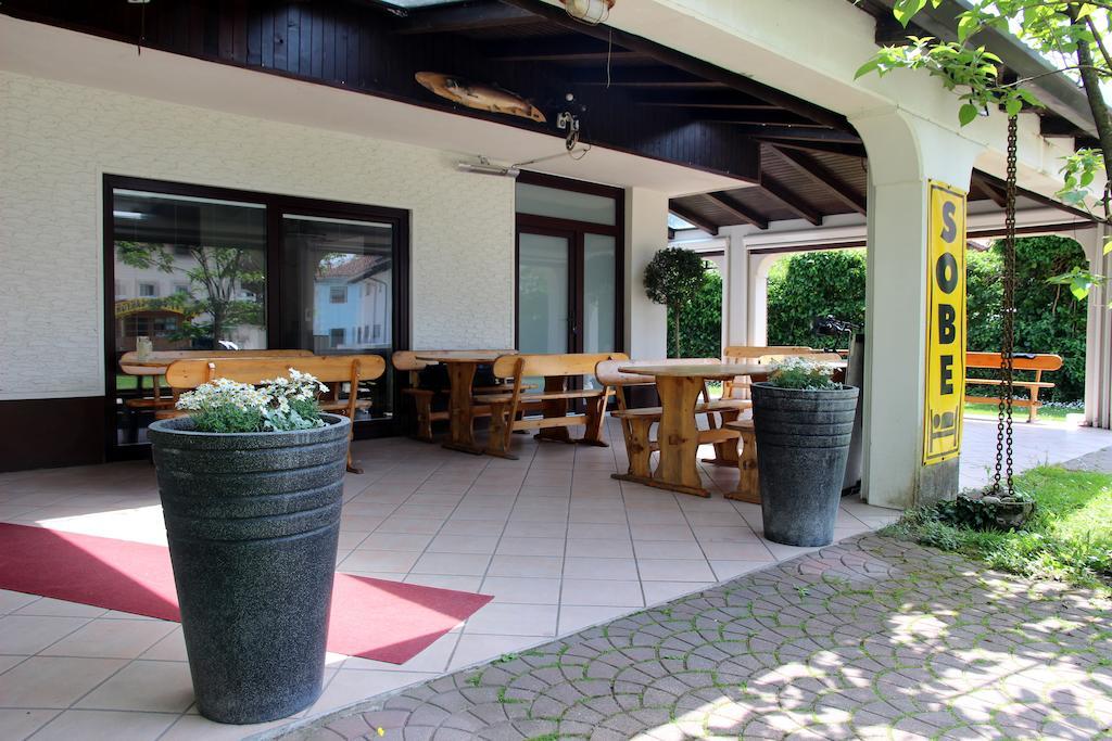 Apartma & Rafting Кобарид Екстериор снимка